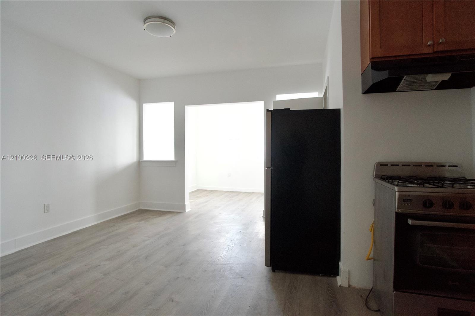 501 SW 6th Ct # 323, Miami FL 33130 photo 2