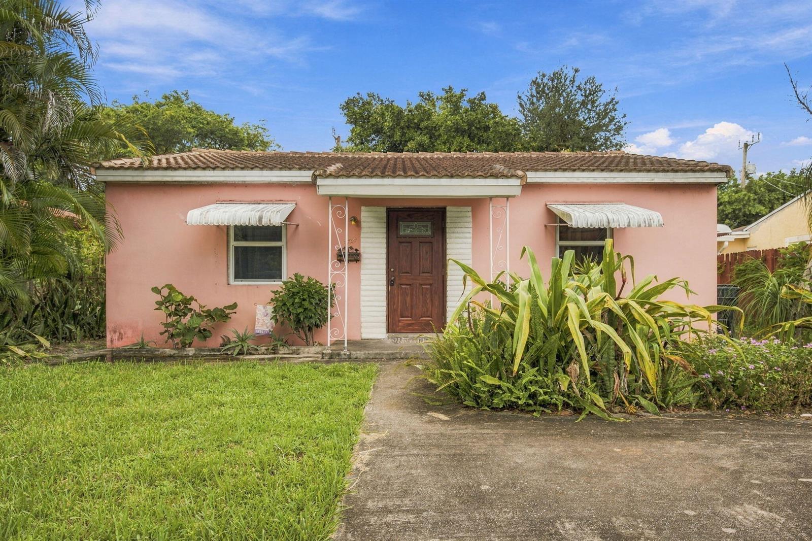 1524 NE 2ND Avenue, Fort Lauderdale FL 33304