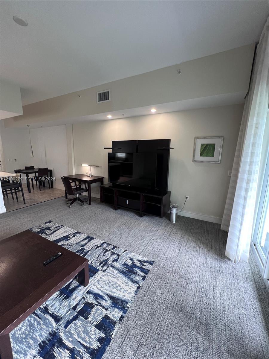5300 NW 87th Ave # 916, Doral FL 33178 photo 2