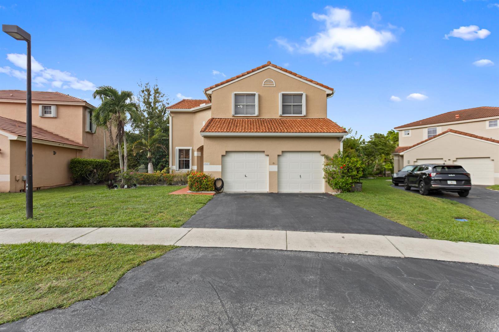 18413 NW 20th Street, Pembroke Pines FL 33029 photo 2