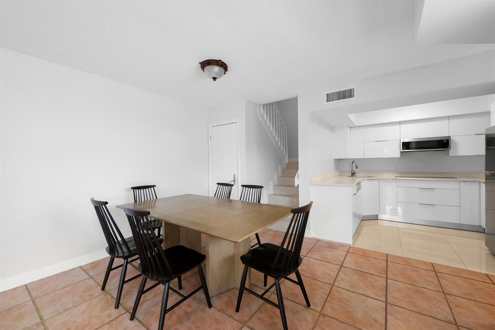 3770 VILLAGE Drive # B, Delray Beach FL 33445 photo 4