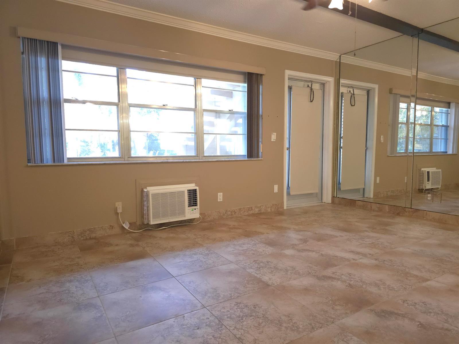 57 CAMDEN C, West Palm Beach FL 33417