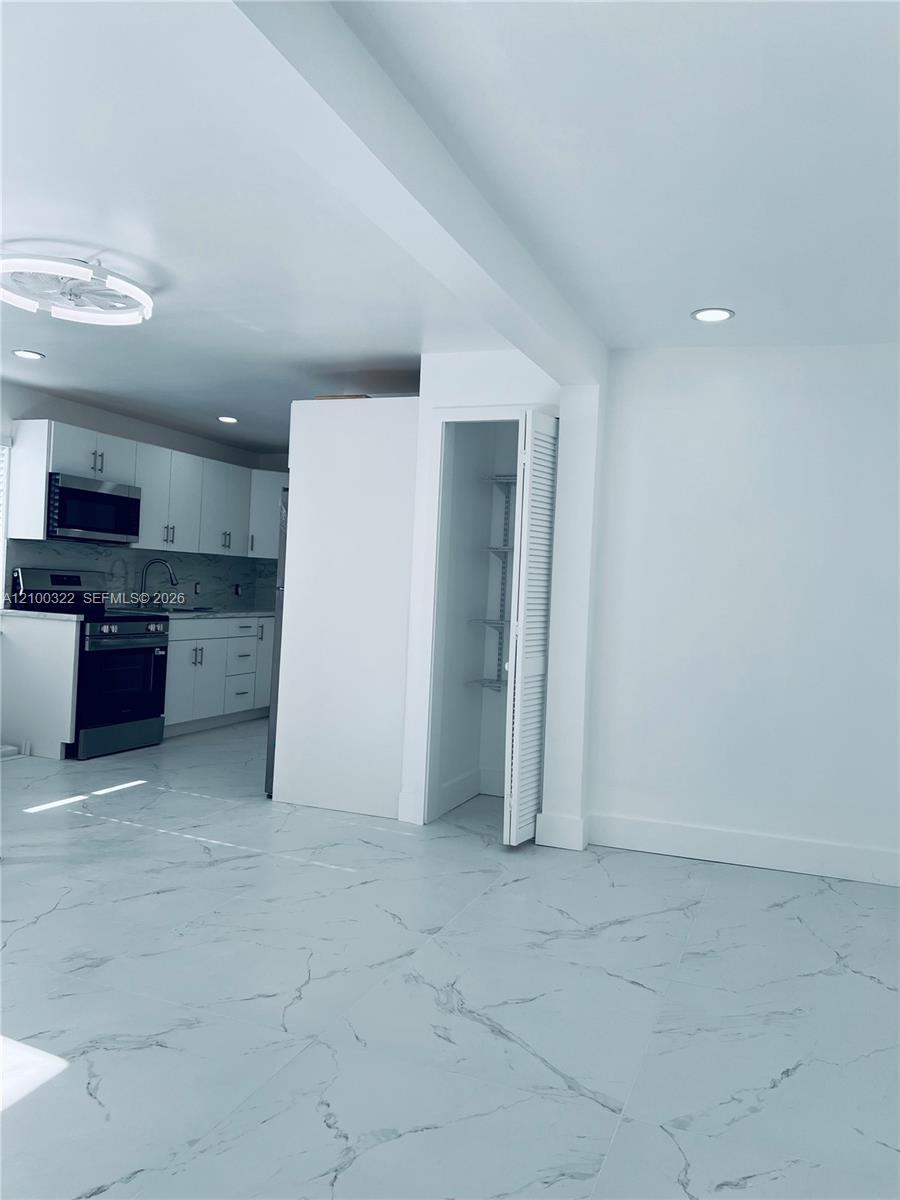 3173 SW 23rd St # 3173, Miami FL 33145 photo 4
