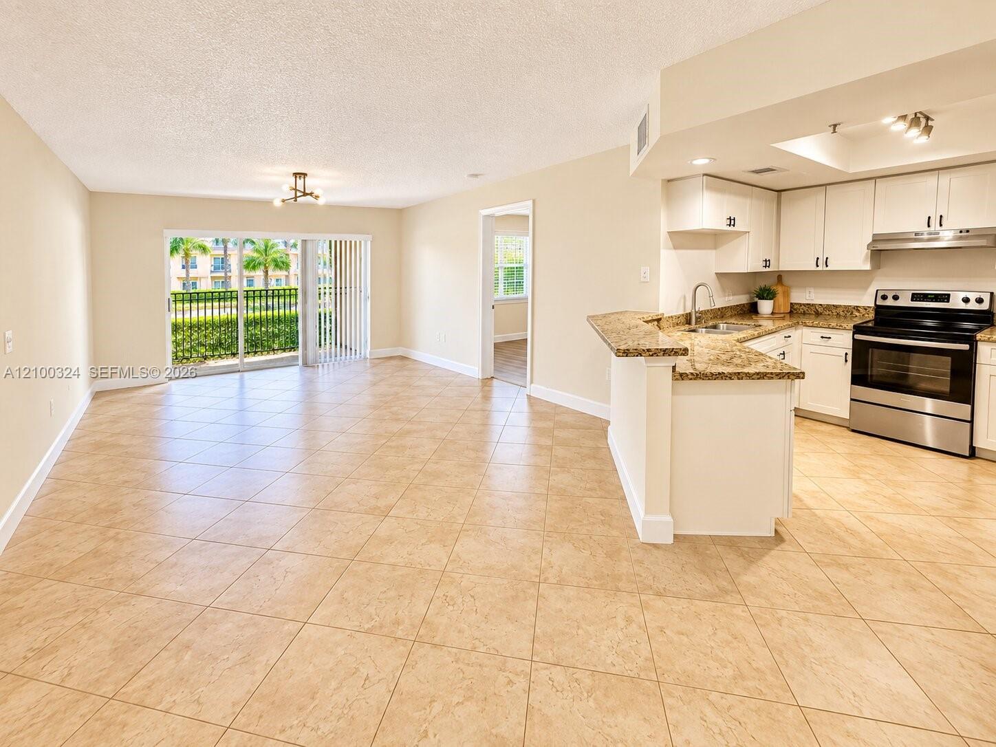 2009 SE 10th Ave # 302, Fort Lauderdale FL 33316 photo 2