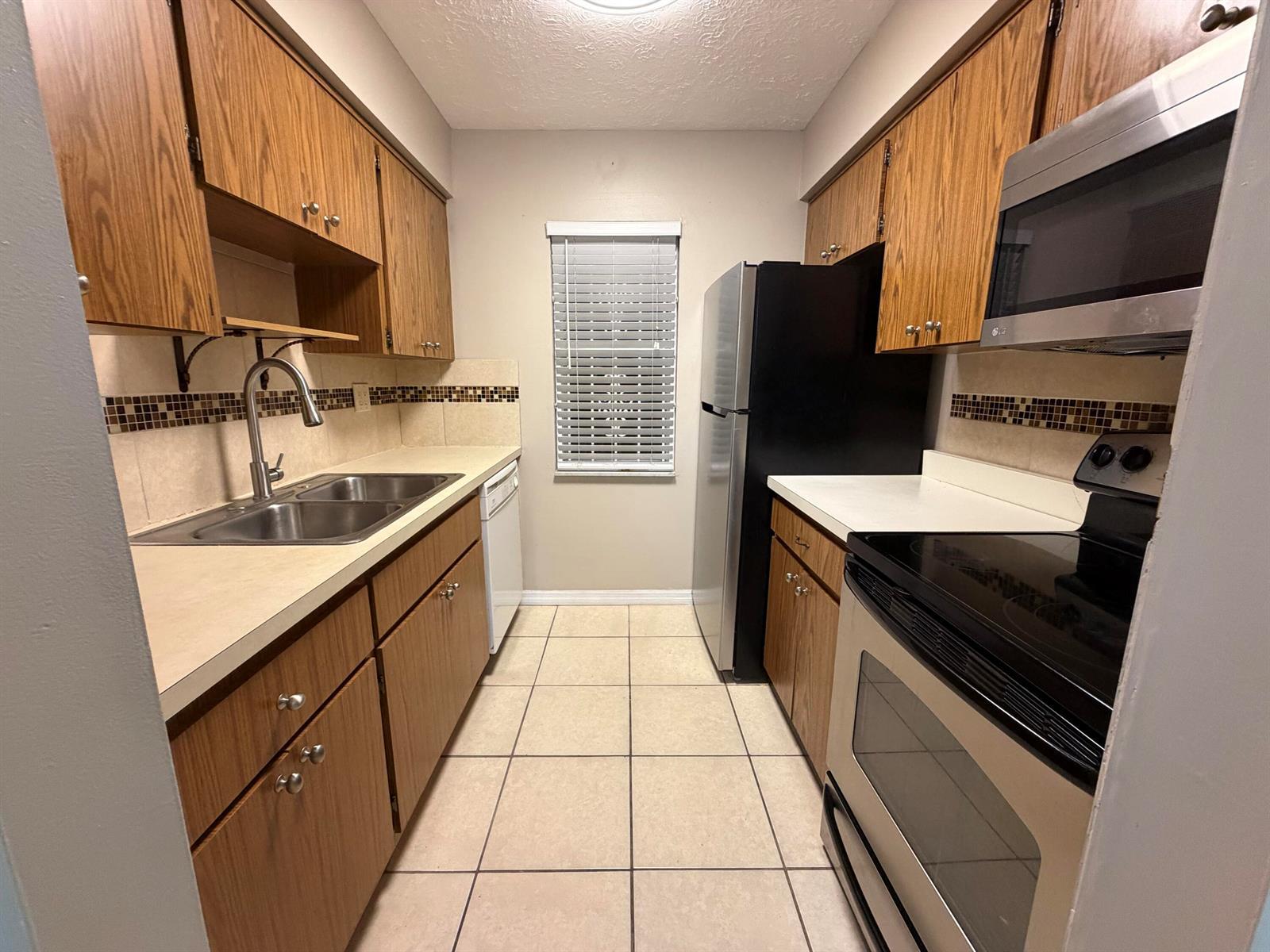2302 SUNRISE Boulevard # 210, Fort Pierce FL 34982 photo 5