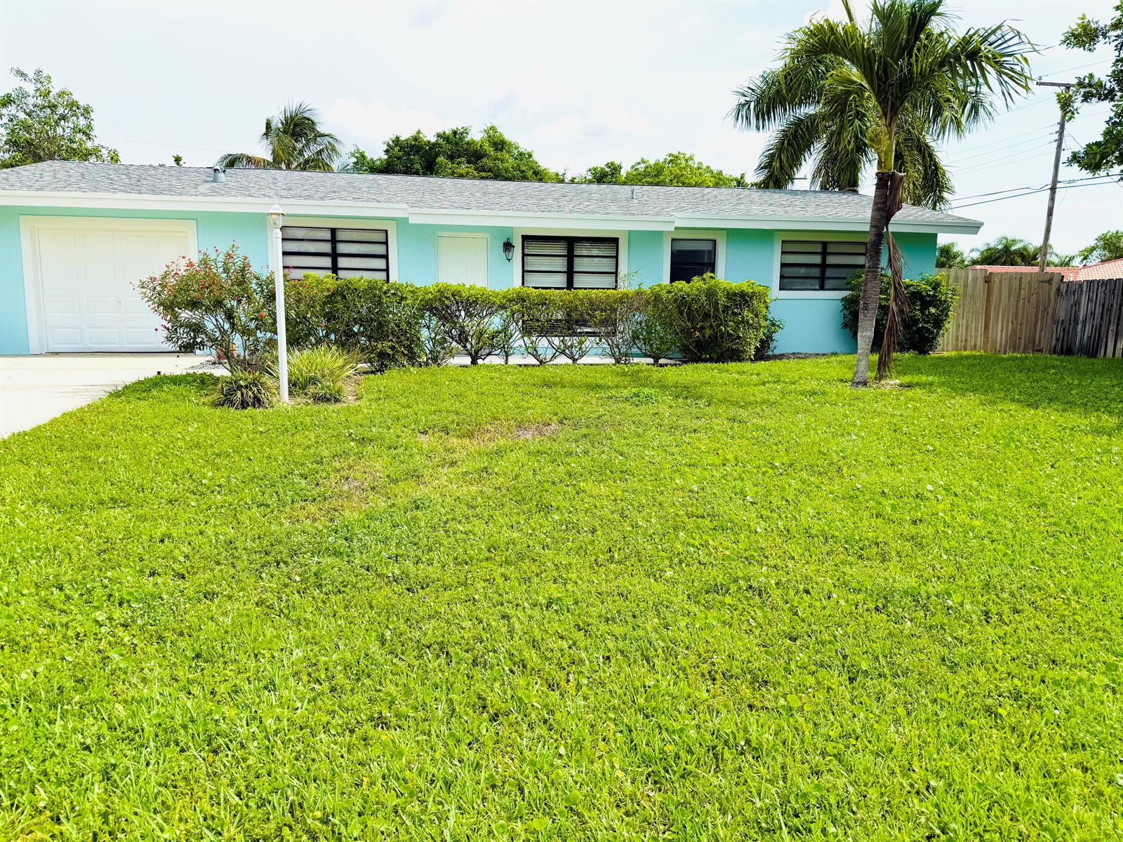 477 NE 35TH Street, Boca Raton FL 33431