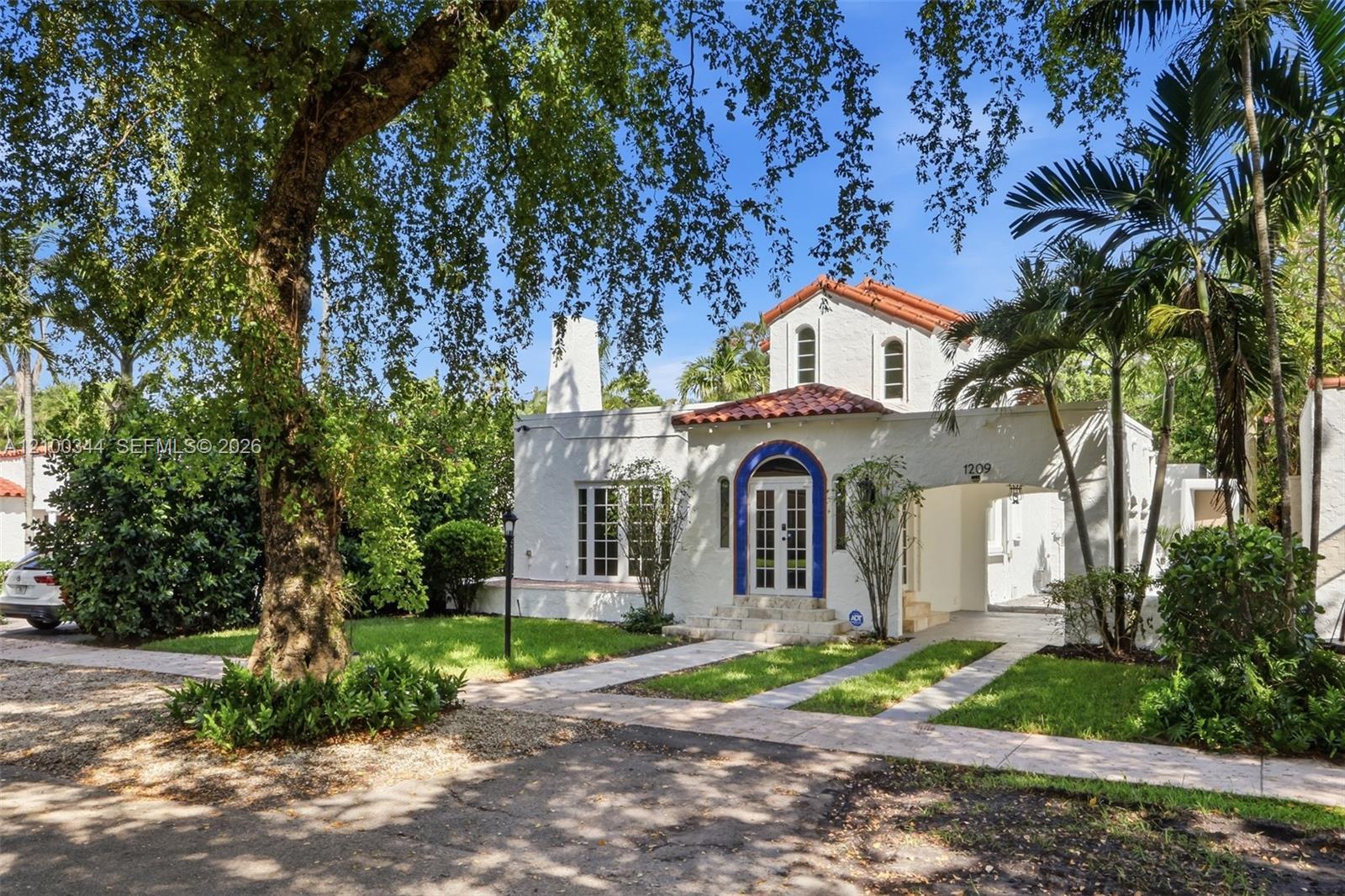 1209 La Mancha Ave, Coral Gables FL 33134