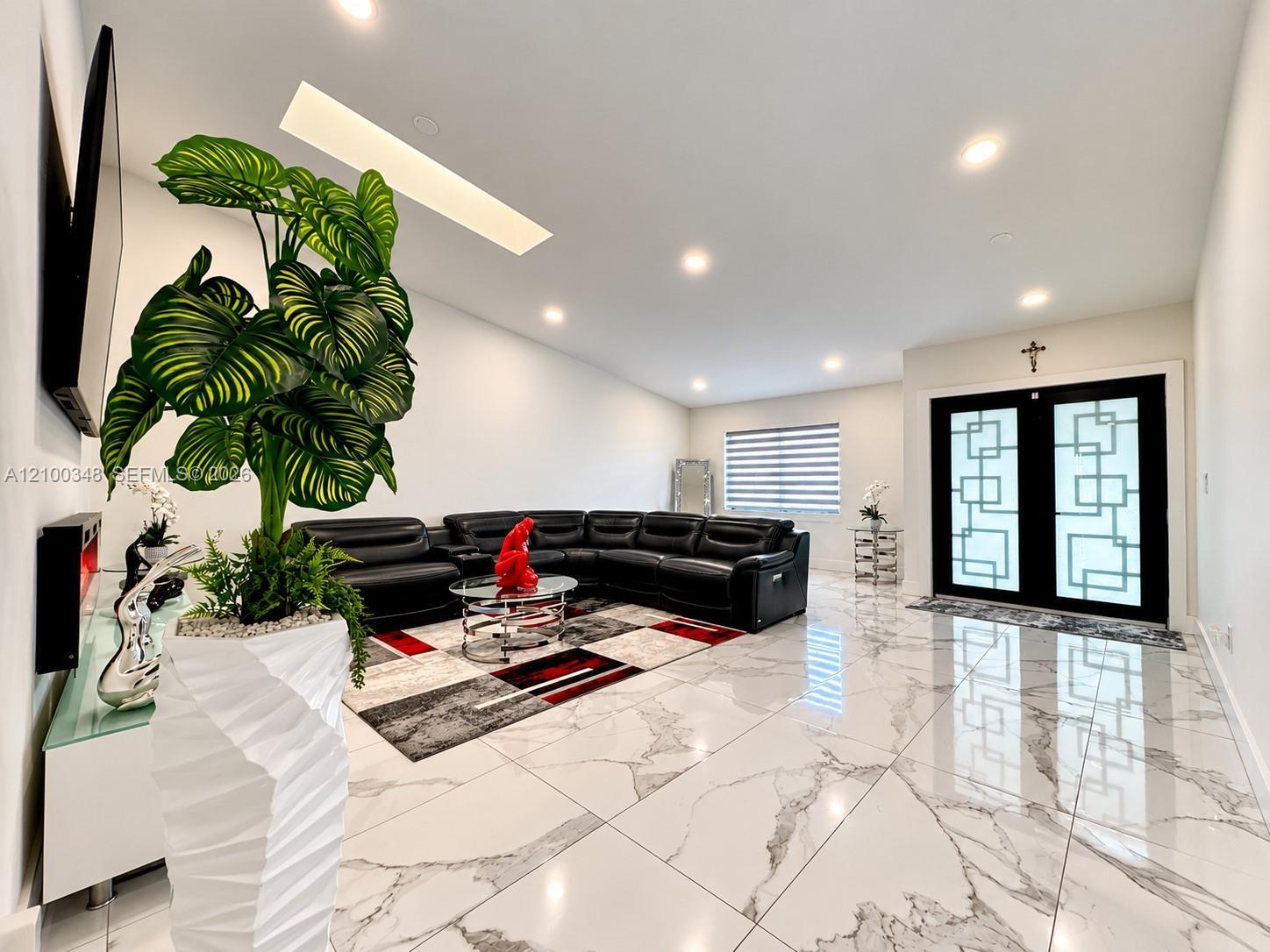 5700 SW 148th Pl, Miami FL 33193 photo 4