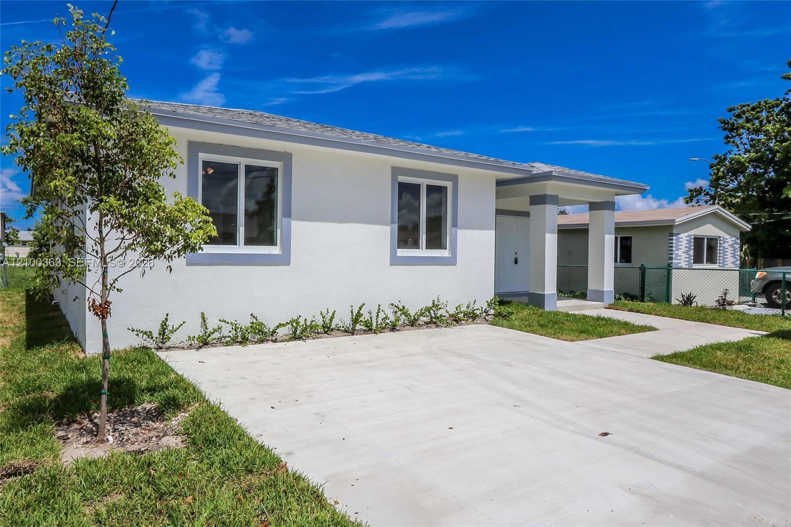 806 NW 5th Ave, Hallandale Beach FL 33009 photo 2