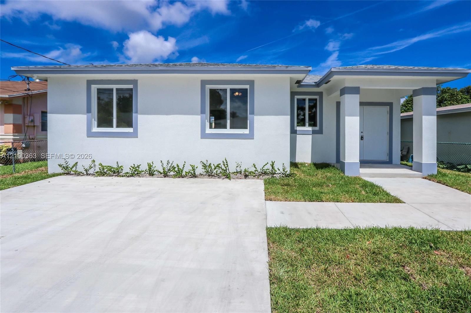 806 NW 5th Ave, Hallandale Beach FL 33009 photo 3