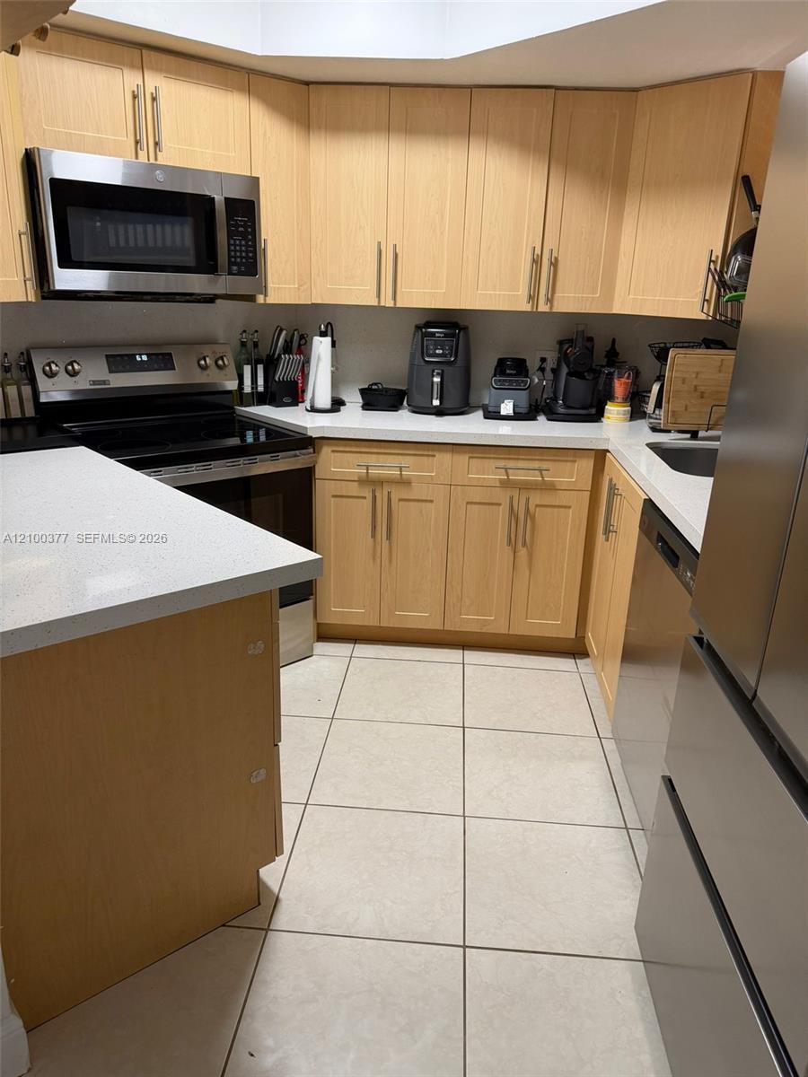 8235 Lake Dr # 401, Doral FL 33166 photo 5