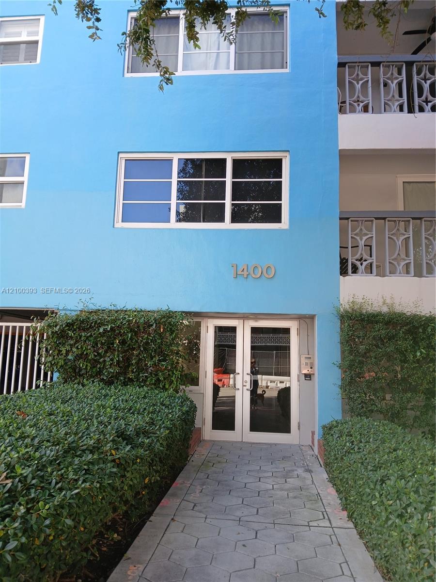 1400 Lincoln Rd # 301, Miami Beach FL 33139 photo 2