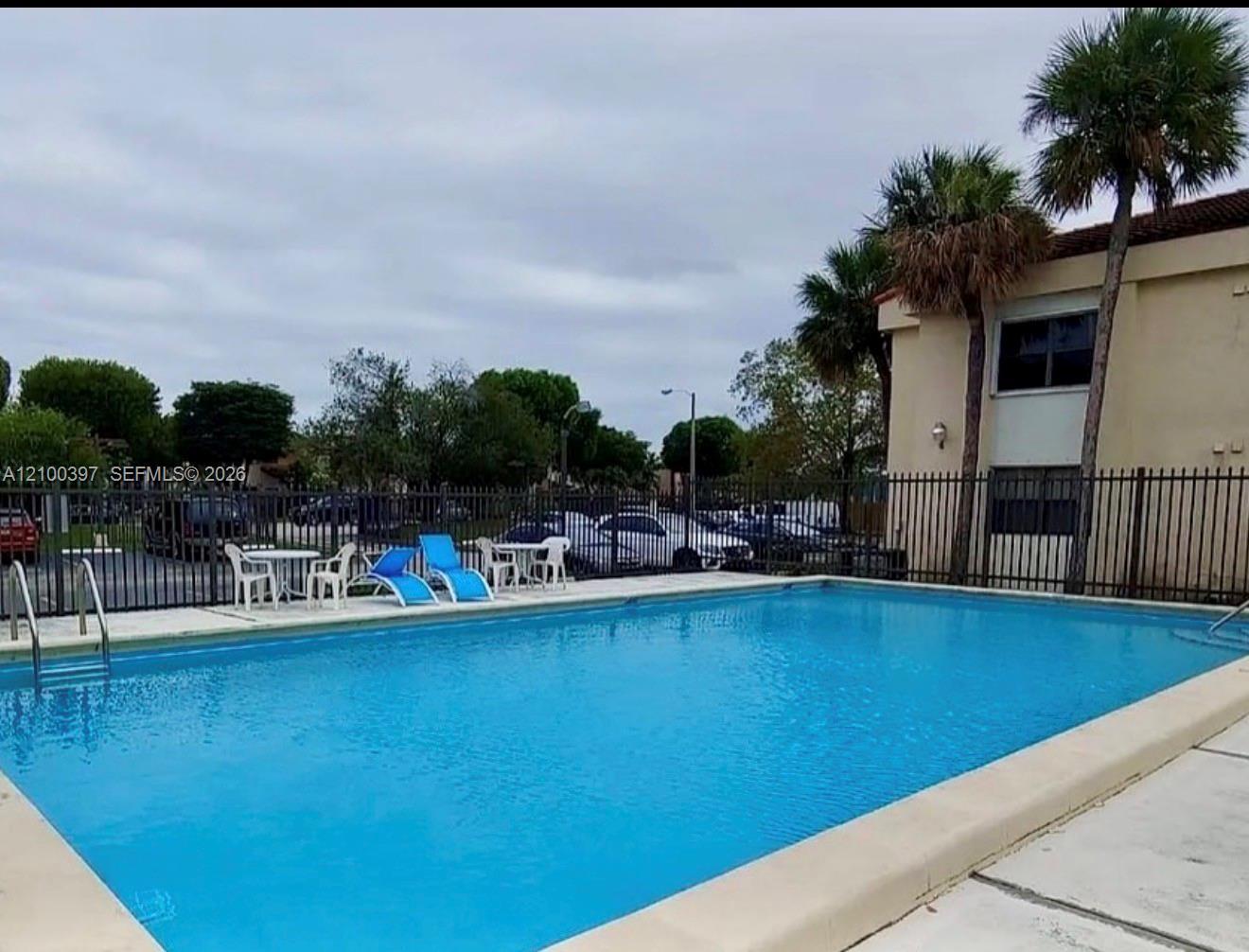 690 W Park Dr # 2, Miami FL 33172 photo 3