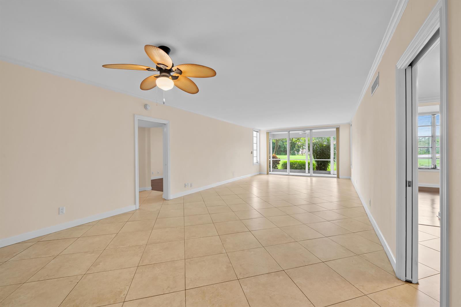 4000 CYPRESS GROVE Way # 103, Pompano Beach FL 33069 photo 4