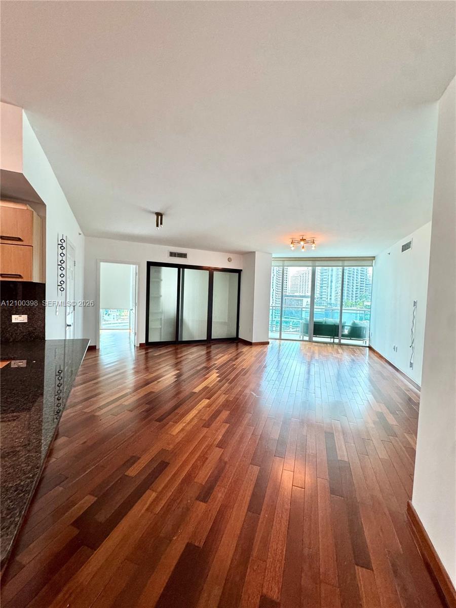 350 S Miami Ave # 1502, Miami FL 33130 photo 4