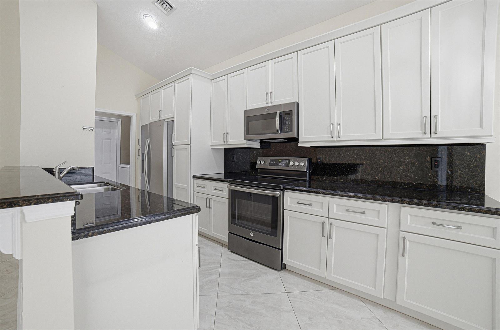 13676 Cortez Drive, Delray Beach FL 33484 photo 4