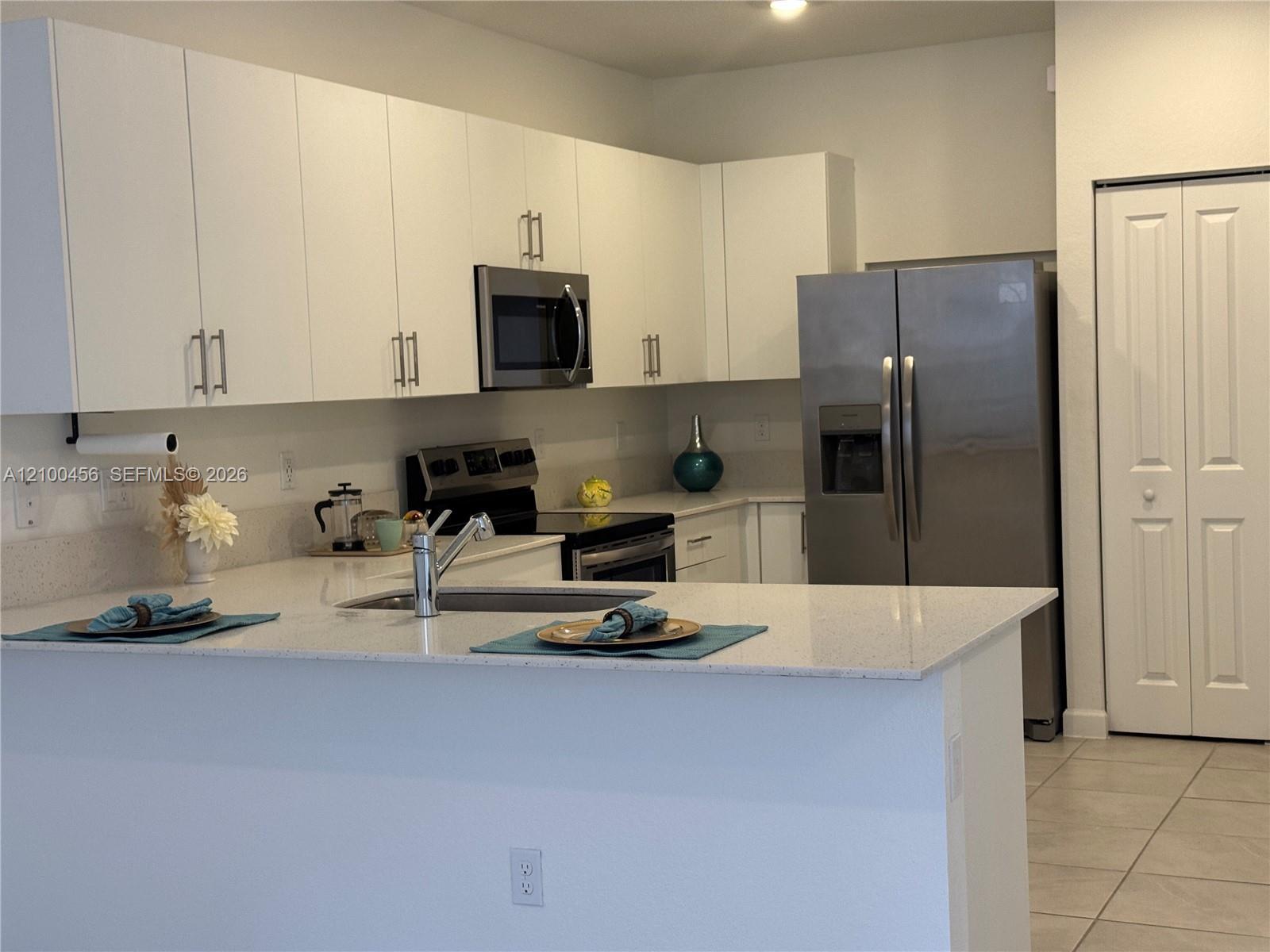 267 SW 159th Pl, Pembroke Pines FL 33027 photo 4