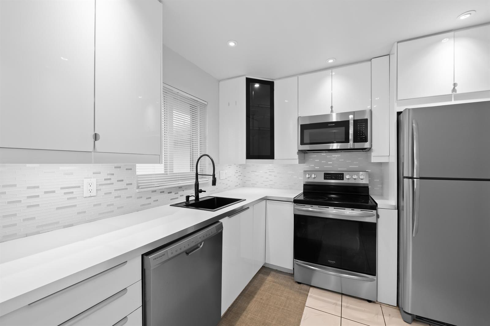 5300 WASHINGTON Street # K330, Hollywood FL 33021 photo 2