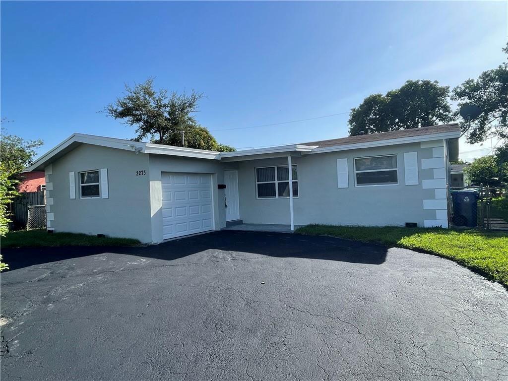 2273 NW 81ST Avenue, Sunrise FL 33322 photo 2