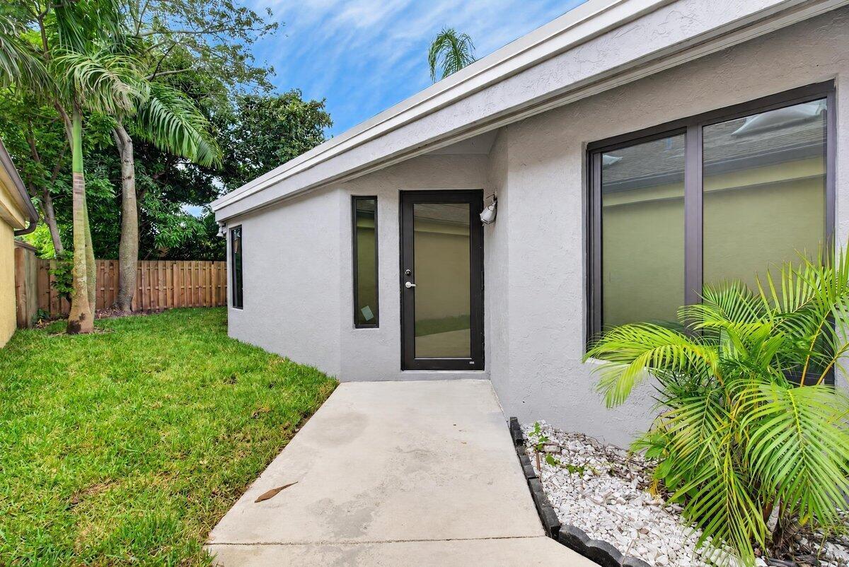 3360 NW 22ND Court, Coconut Creek FL 33066 photo 2