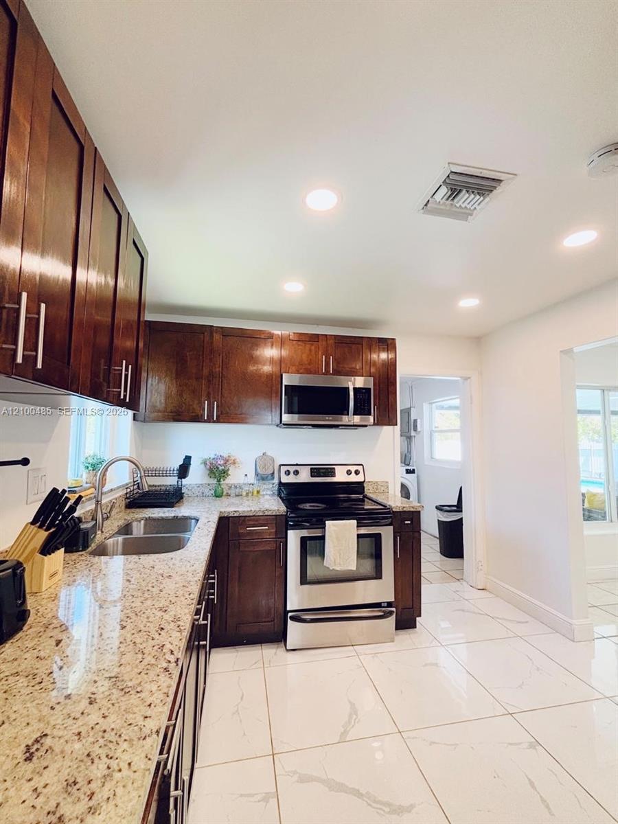 75 NW 206th Ter, Miami Gardens FL 33169 photo 5