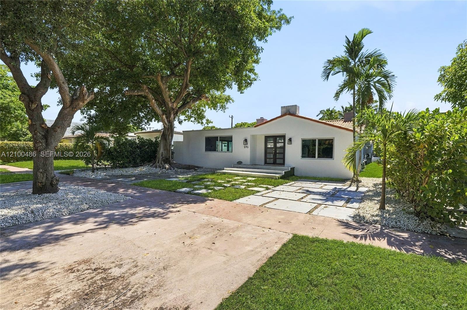 596 W 50th St, Miami Beach FL 33140 photo 2