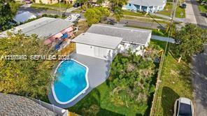 916 SW 7th Ave, Hallandale Beach FL 33009 photo 3