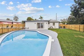 916 SW 7th Ave, Hallandale Beach FL 33009 photo 5