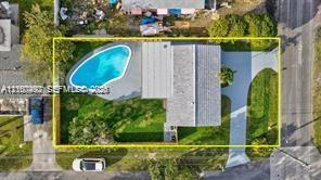 916 SW 7th Ave, Hallandale Beach FL 33009 photo 4