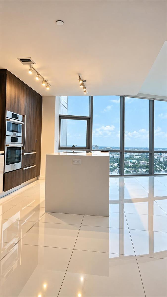851 NE 1st Avenue # 3502, Miami FL 33132 photo 4