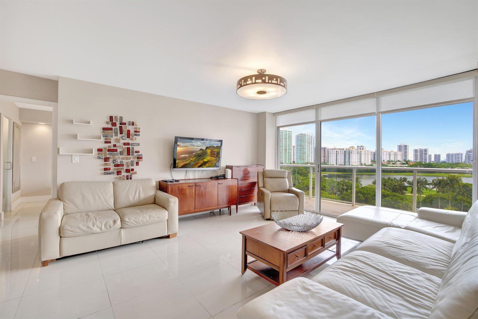 3701 N COUNTRY CLUB Drive # 907, Aventura FL 33180 photo 5