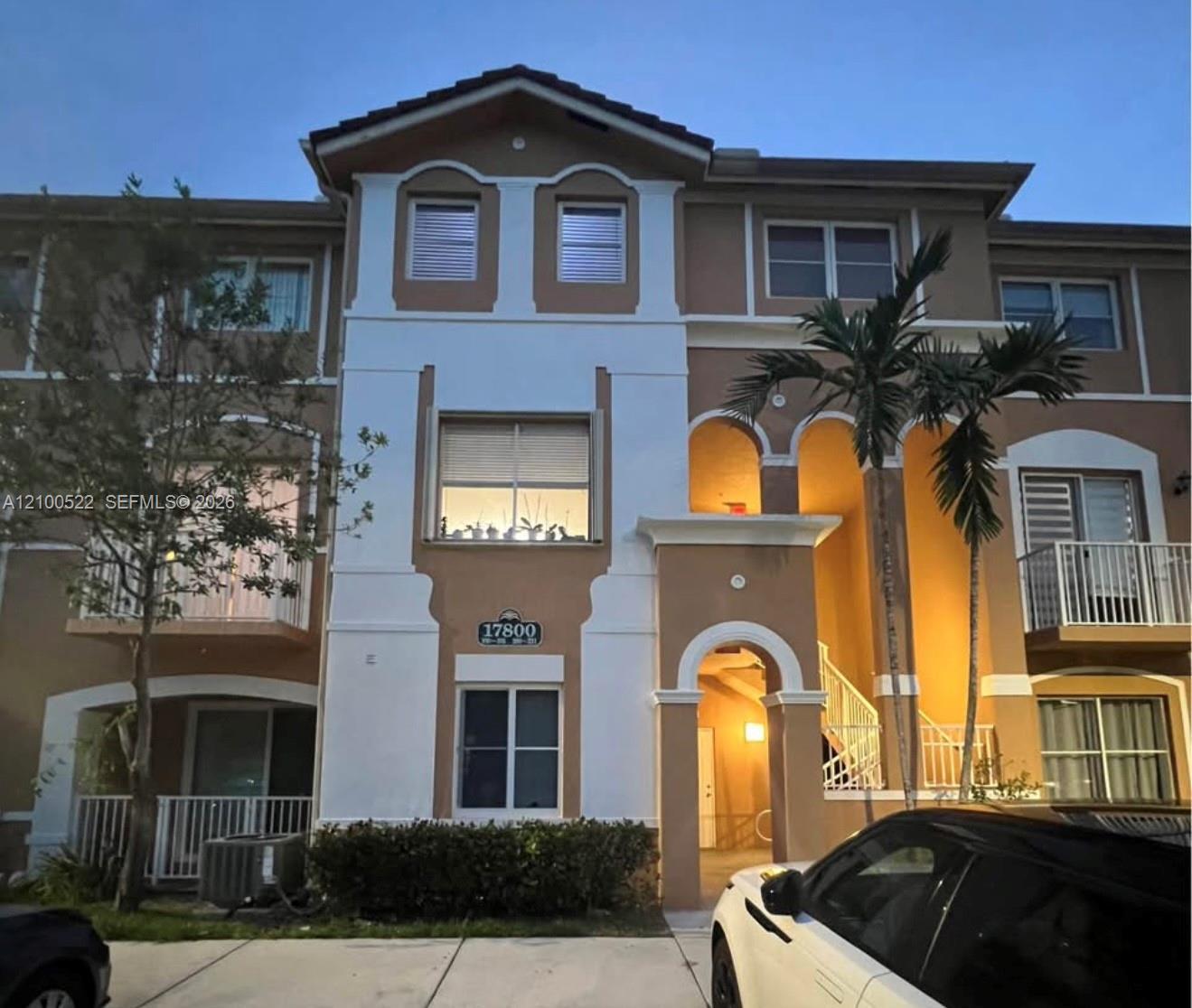 17800 NW 73rd Ave # 21, Hialeah FL 33015 photo 2