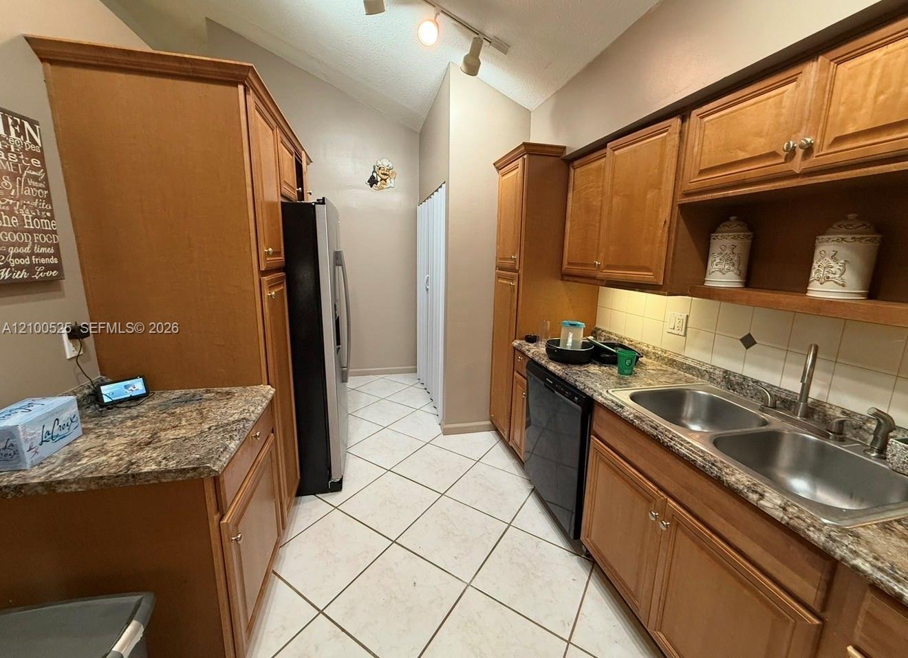 2237 Nova Village Dr, Davie FL 33317 photo 5