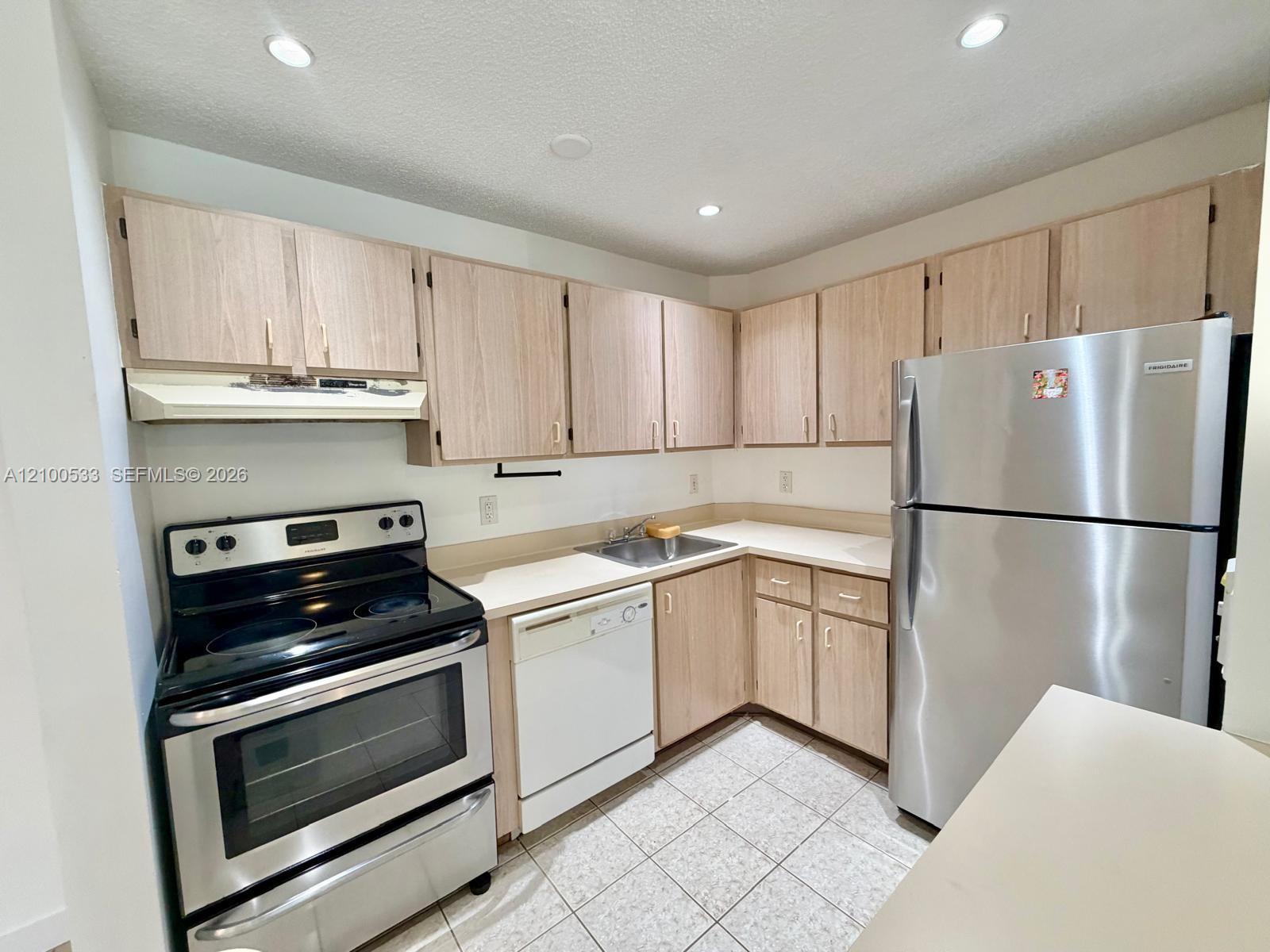 10765 Cleary Blvd # 306, Plantation FL 33324 photo 2