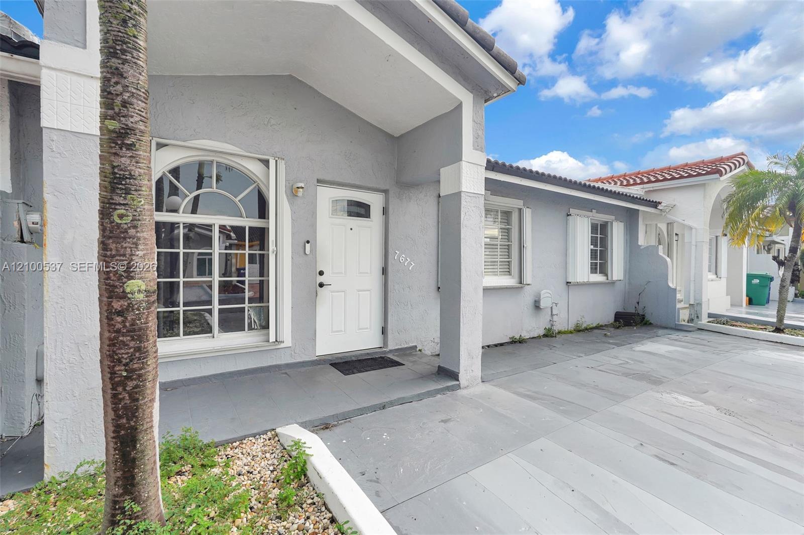 7677 NW 180th Ter, Hialeah FL 33015 photo 5