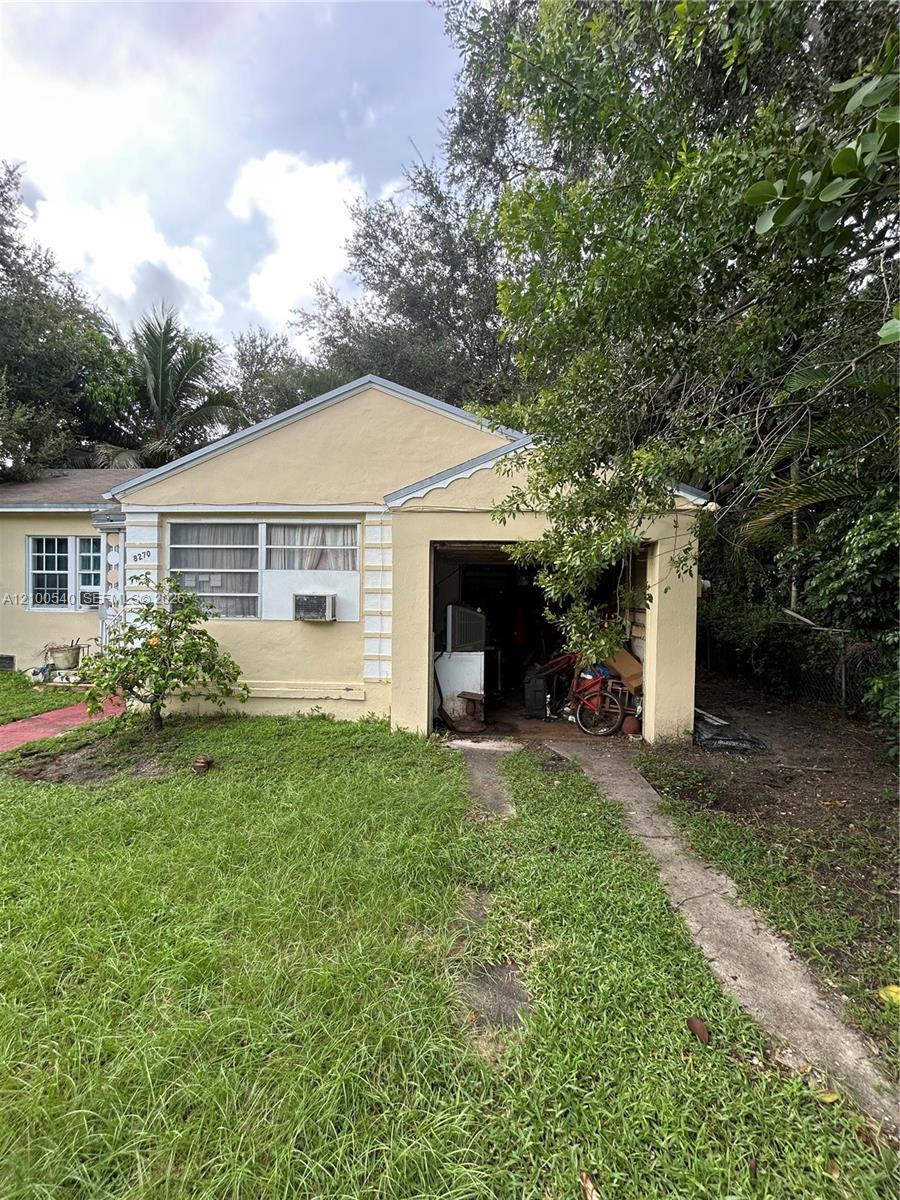8270 NE 2nd Ct, Miami FL 33138 photo 4