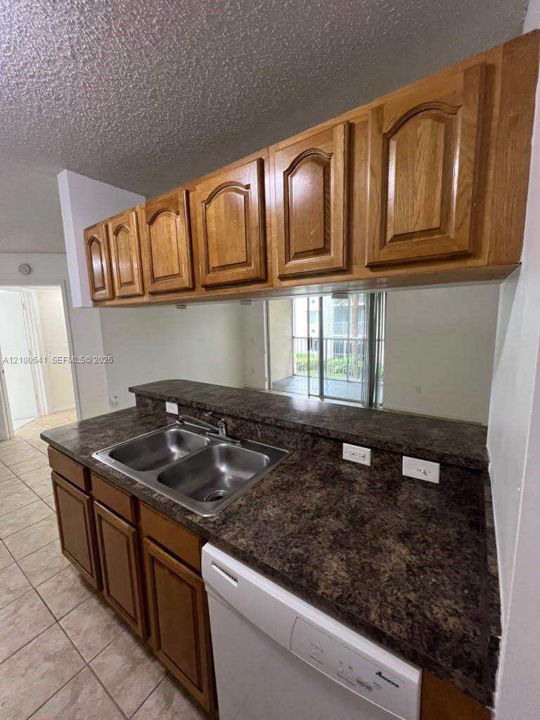 450 S Park Rd # 205, Hollywood FL 33021 photo 2