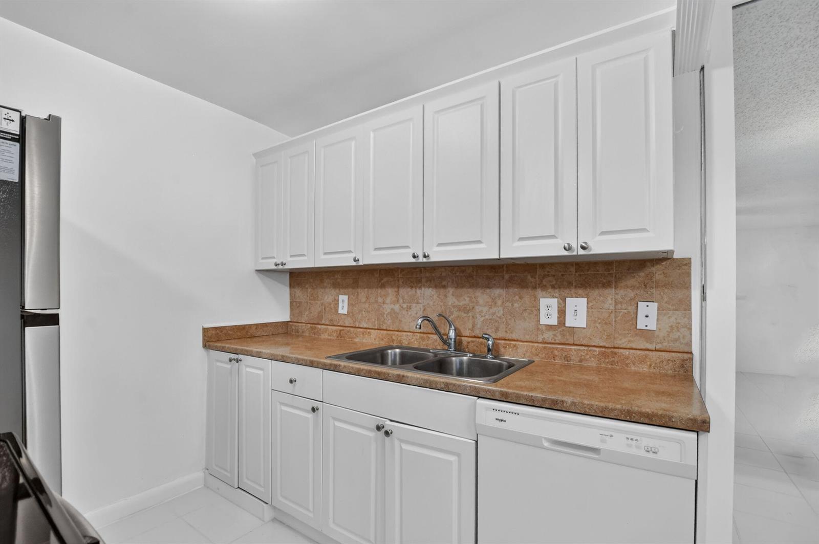 3010 Guildford A, Boca Raton FL 33434 photo 4