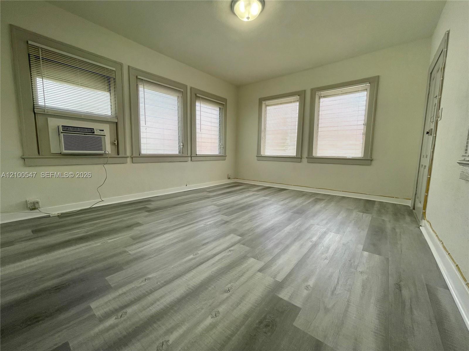 442 SW 10th Ave # 1, Miami FL 33130 photo 5