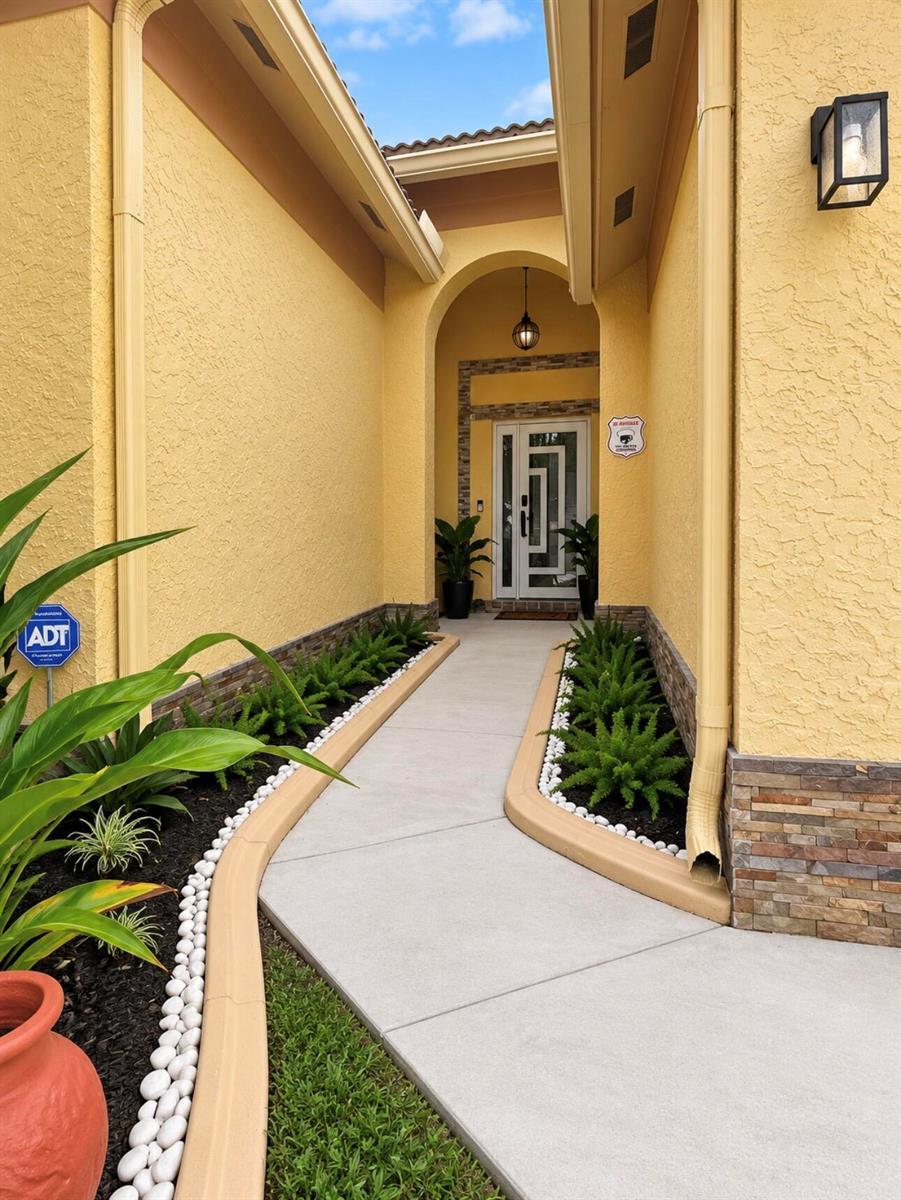 2465 Kimmie Drive, Cooper City FL 33026 photo 5