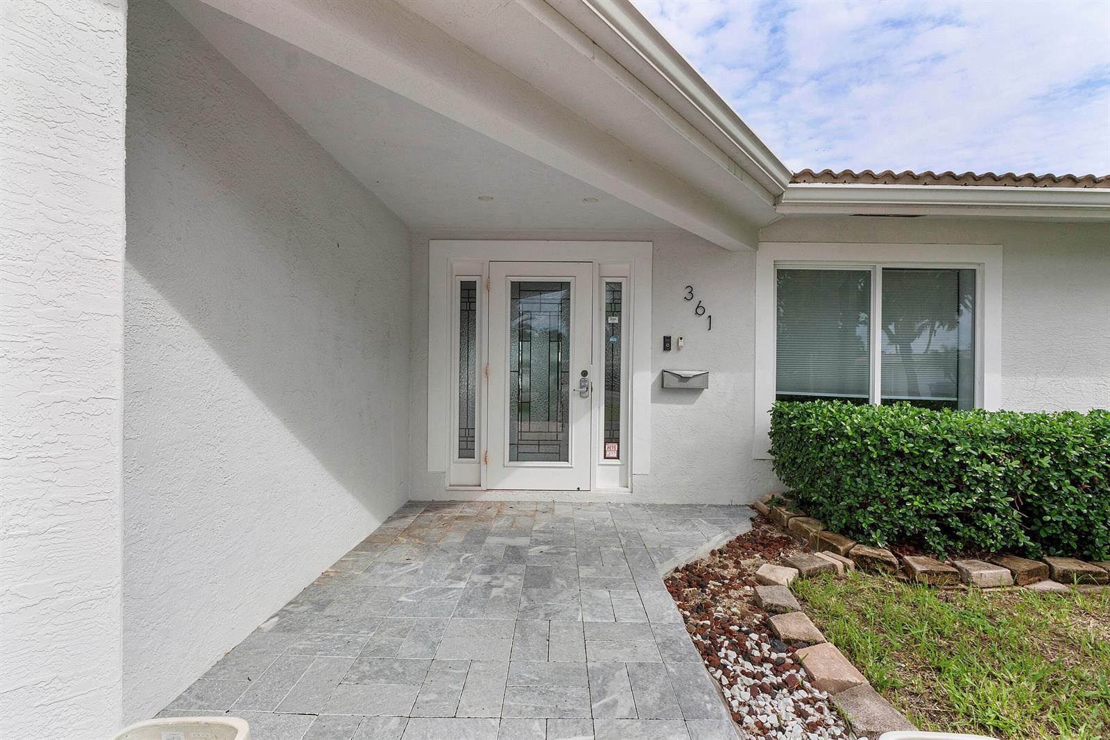 361 SE 9TH Court, Pompano Beach FL 33060 photo 4