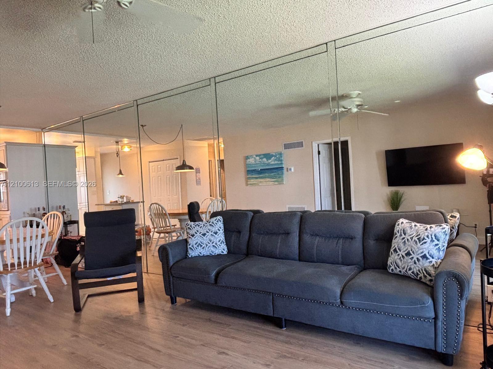 298 SE 6th Ave # 15, Pompano Beach FL 33060 photo 2