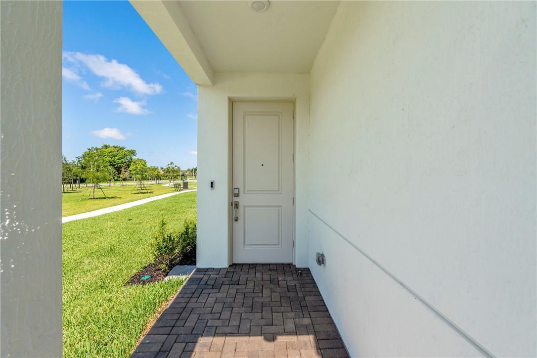 22851 Hillgard Avenue, Boca Raton FL 33433 photo 4
