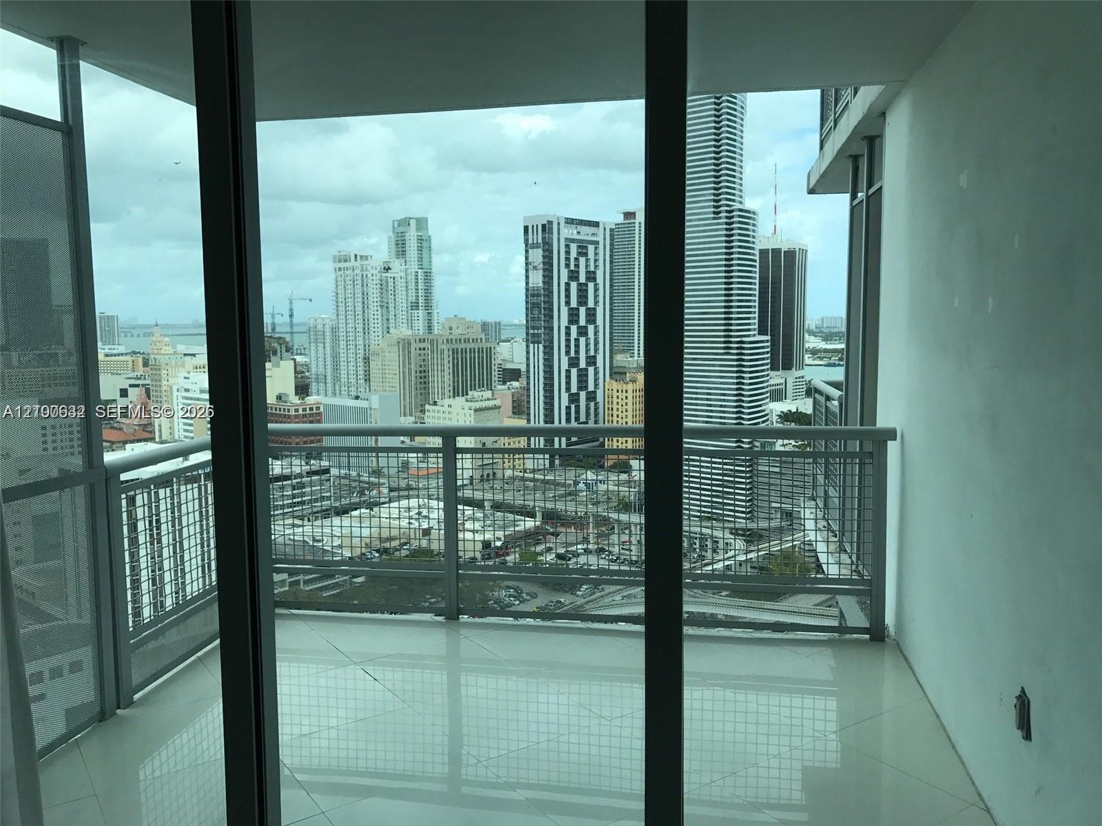 350 S Miami Ave # 2811, Miami FL 33130 photo 4