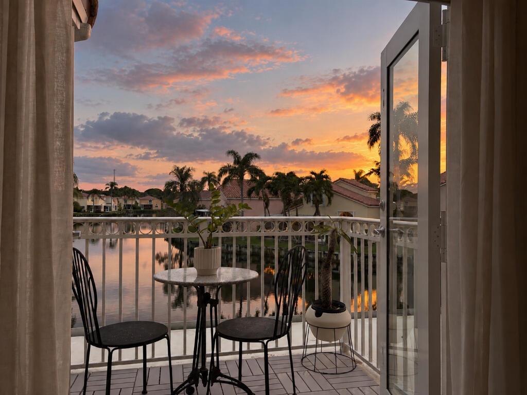 1050 SE 6TH Avenue, Dania Beach FL 33004 photo 4