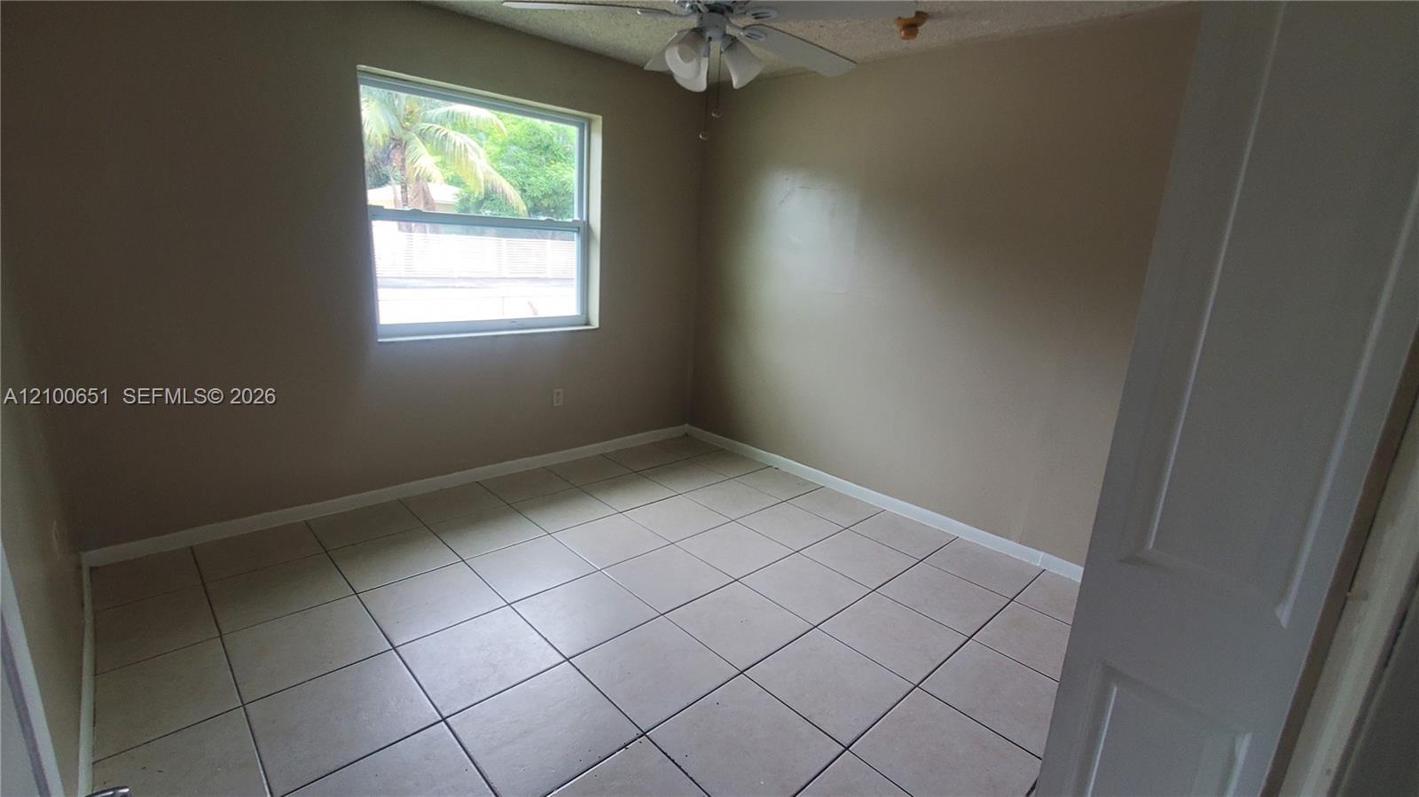 1186 NE 151 St # 1186, Miami FL 33162 photo 5