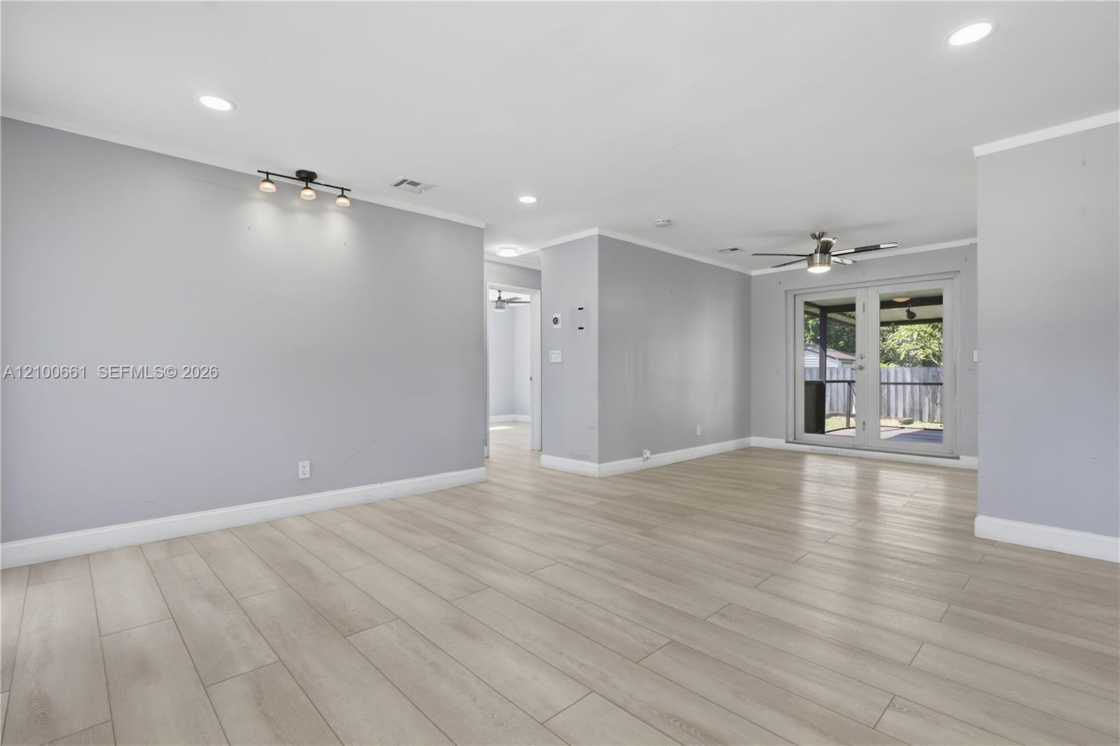 1324 N 24th Ave, Hollywood FL 33020 photo 2