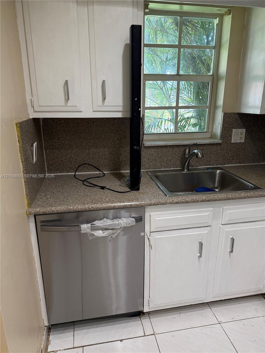 1420 SW 28th Ave # 6, Boynton Beach FL 33426 photo 2