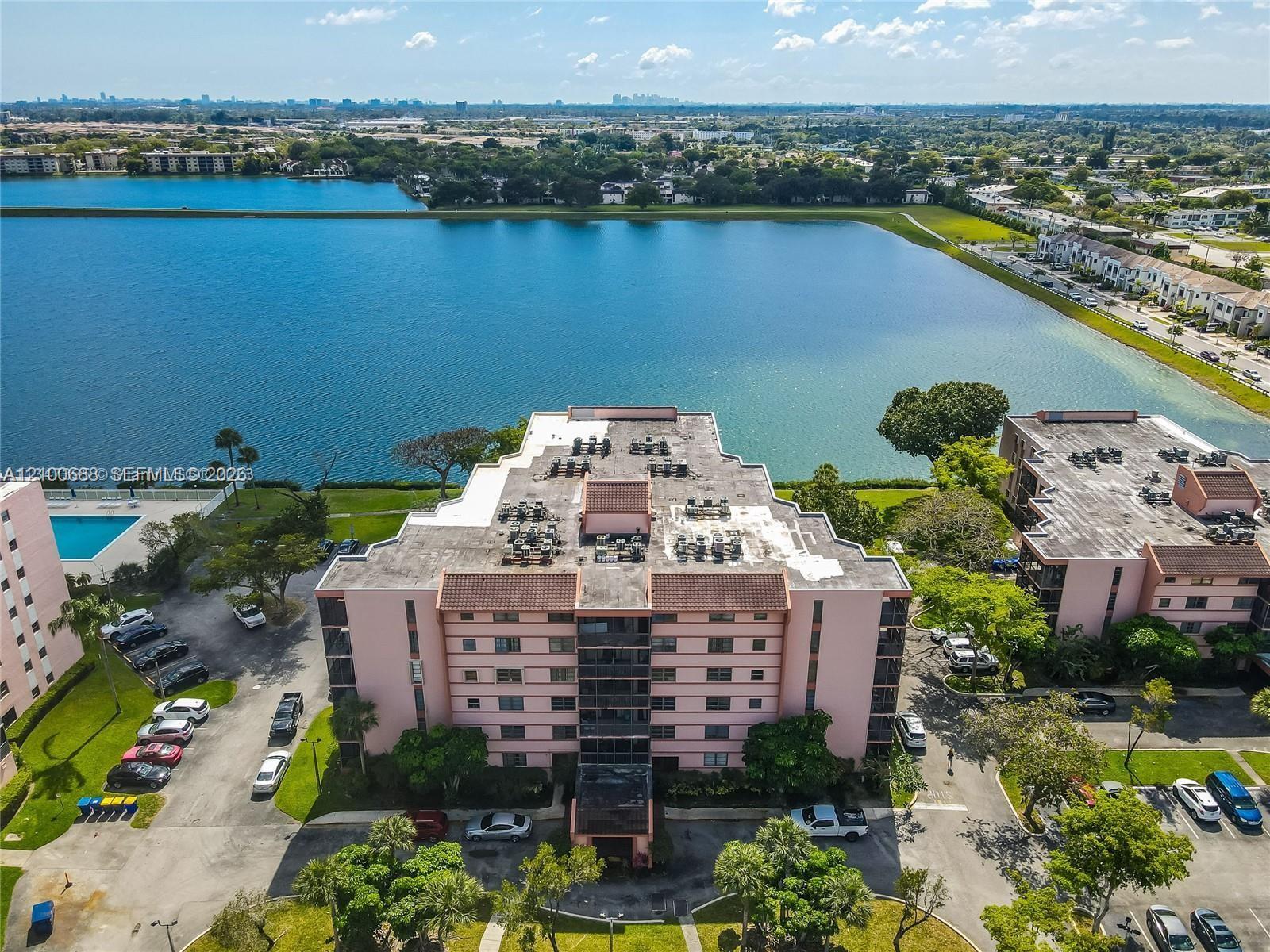 20850 San Simeon Way # 5, Miami FL 33179 photo 2