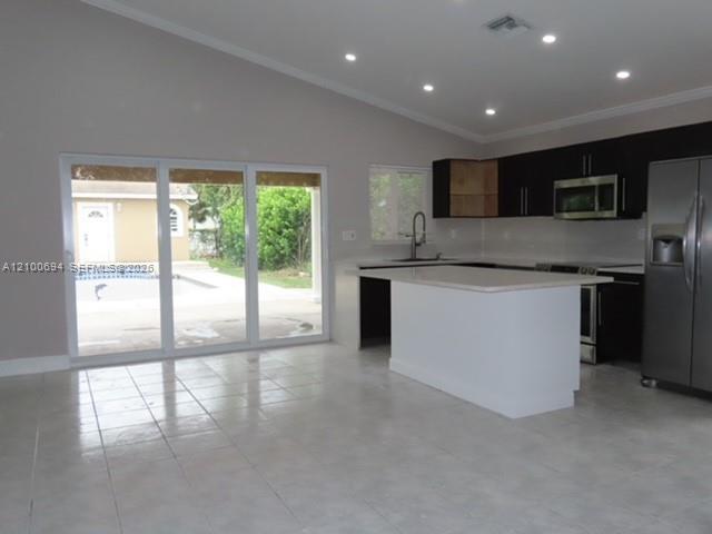 50 SE 11th St, Dania Beach FL 33004 photo 2